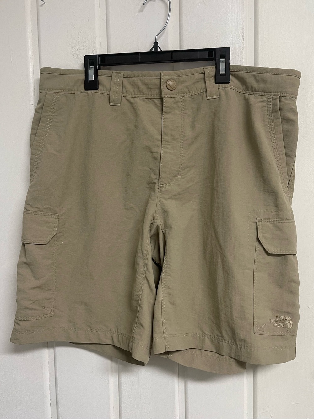 The North Face Men’s 36 Khaki Nylon Cargo Hiking Shorts